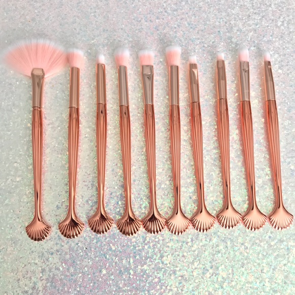 Other - New Mermaid Seashell 10 Piece Makeup Brushes Set